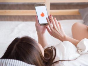 8 Women Tell Us Things They Hate Seeing On Dating App Profiles