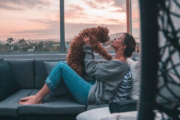 So kann ein Hund deine Dating-Chancen erhöhen