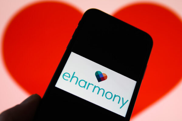 Here's What Users Dislike The Most About The Eharmony Dating App