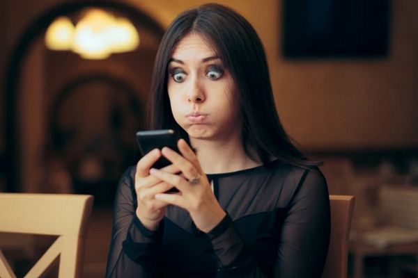 Watch out for the biggest online dating red flags