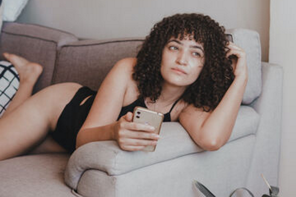 Online-Dating: Auf diese 4 Warnsignale solltest du achten