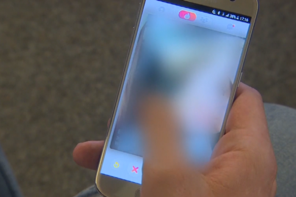Dating apps warning users of romance scams