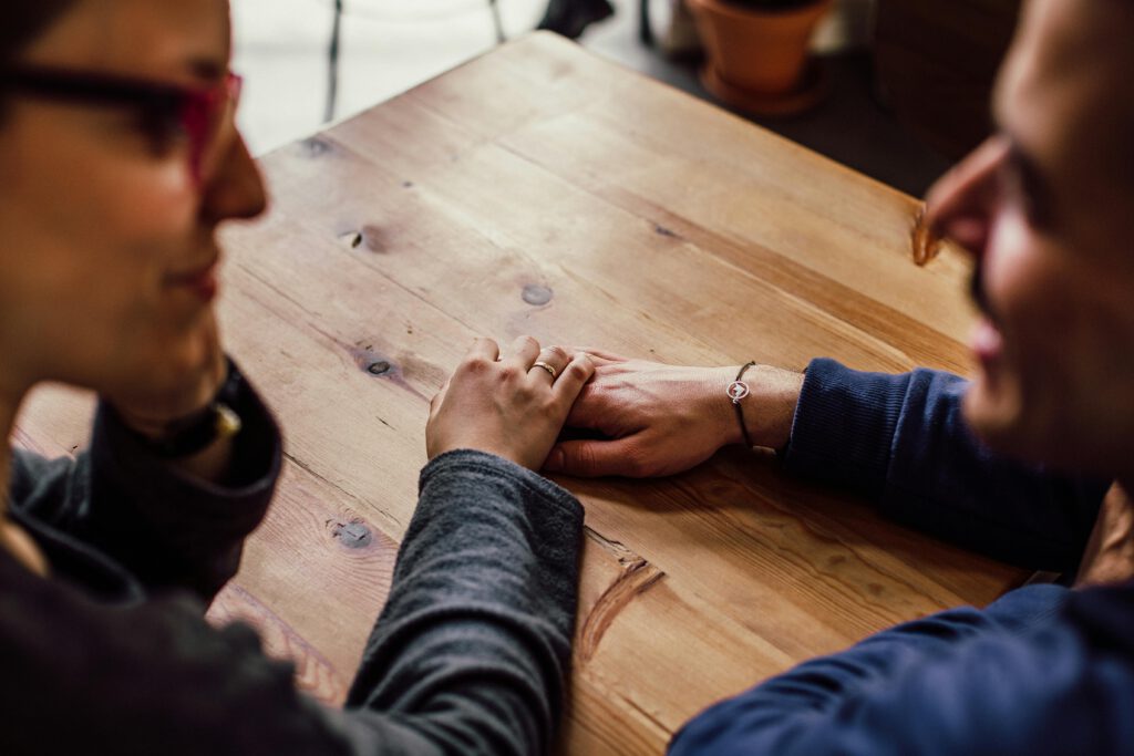 Sollte Online-Dating Privatsache bleiben für alle?
